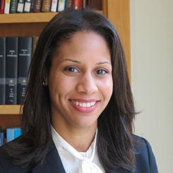 Carmela Alcántara headshot