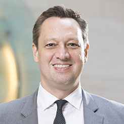 Tobias Adrian